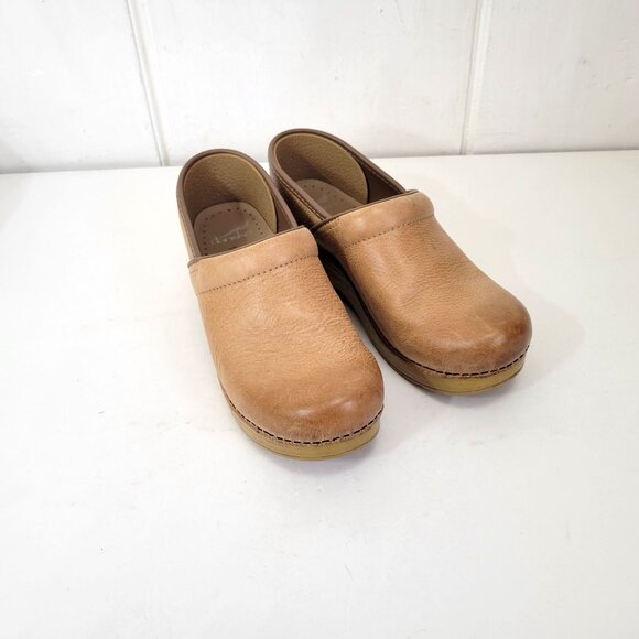 Dansko Professional Women's Honey Distressed Leather Clogs Size 39 EU US 7.5-8 - Picture 3 of 10